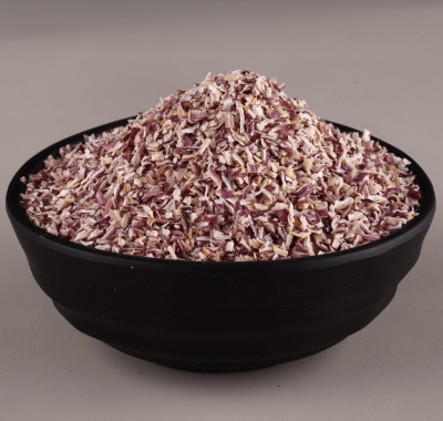 red-onion-mincee-tanisi